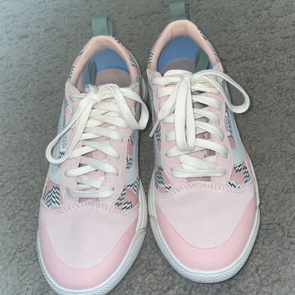 Vans Shoes - Vans ultrarange cush